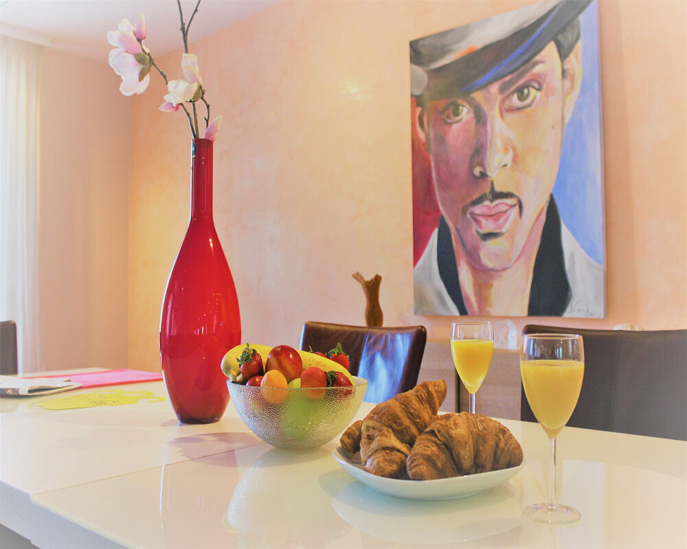247_CONCIERGE_GRAN_RUE_2_BEDROOM_APARTMENT_6